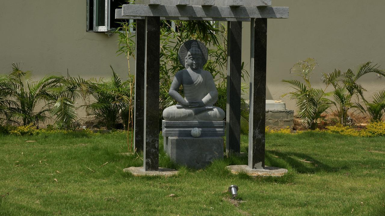 Landmark Pallavaa Beach Resorts Mamallapuram Exterior foto