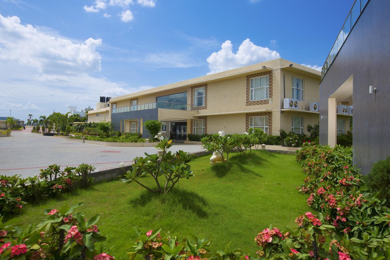 Landmark Pallavaa Beach Resorts Mamallapuram Exterior foto