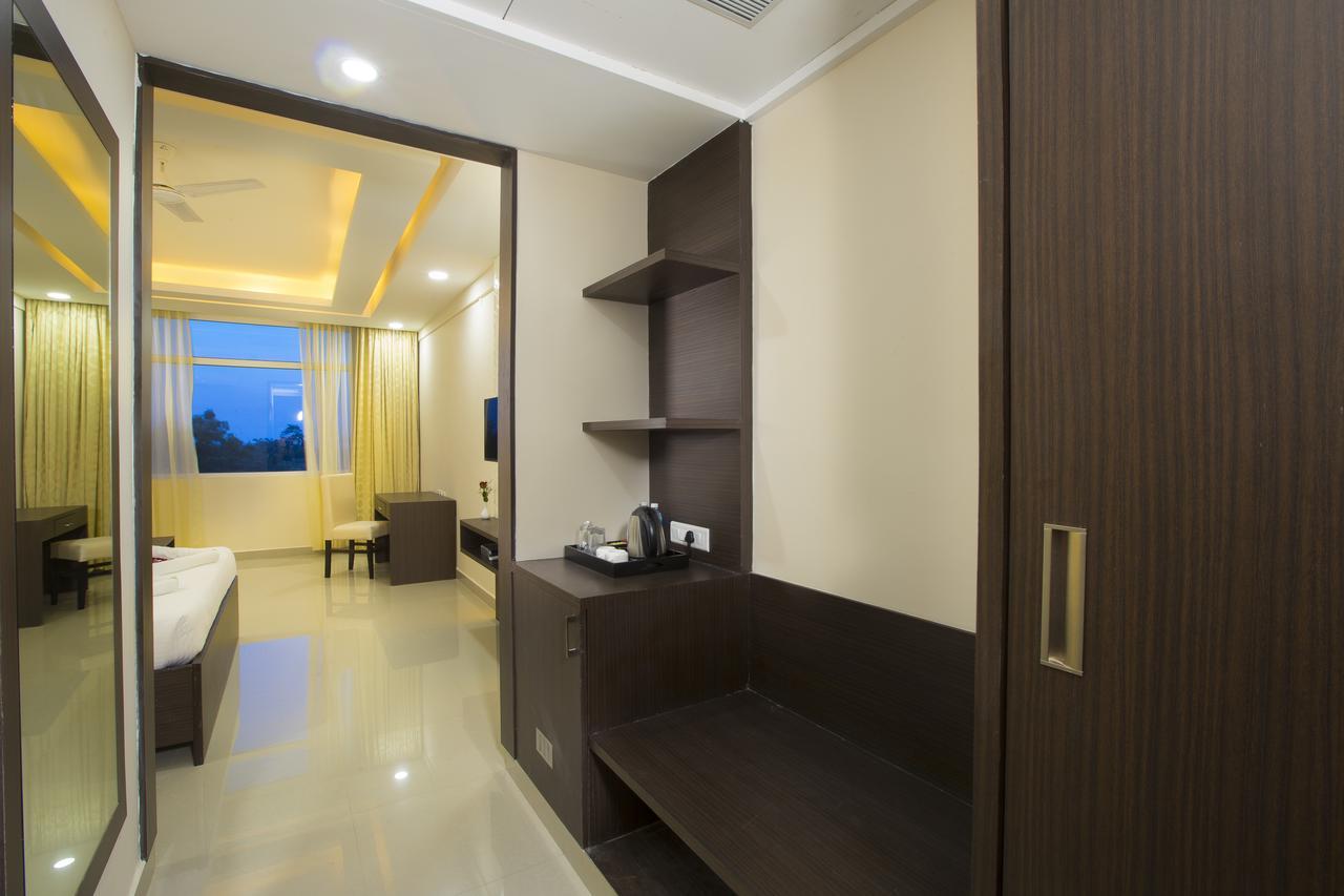 Landmark Pallavaa Beach Resorts Mamallapuram Exterior foto